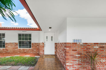 0004_Front4.jpg