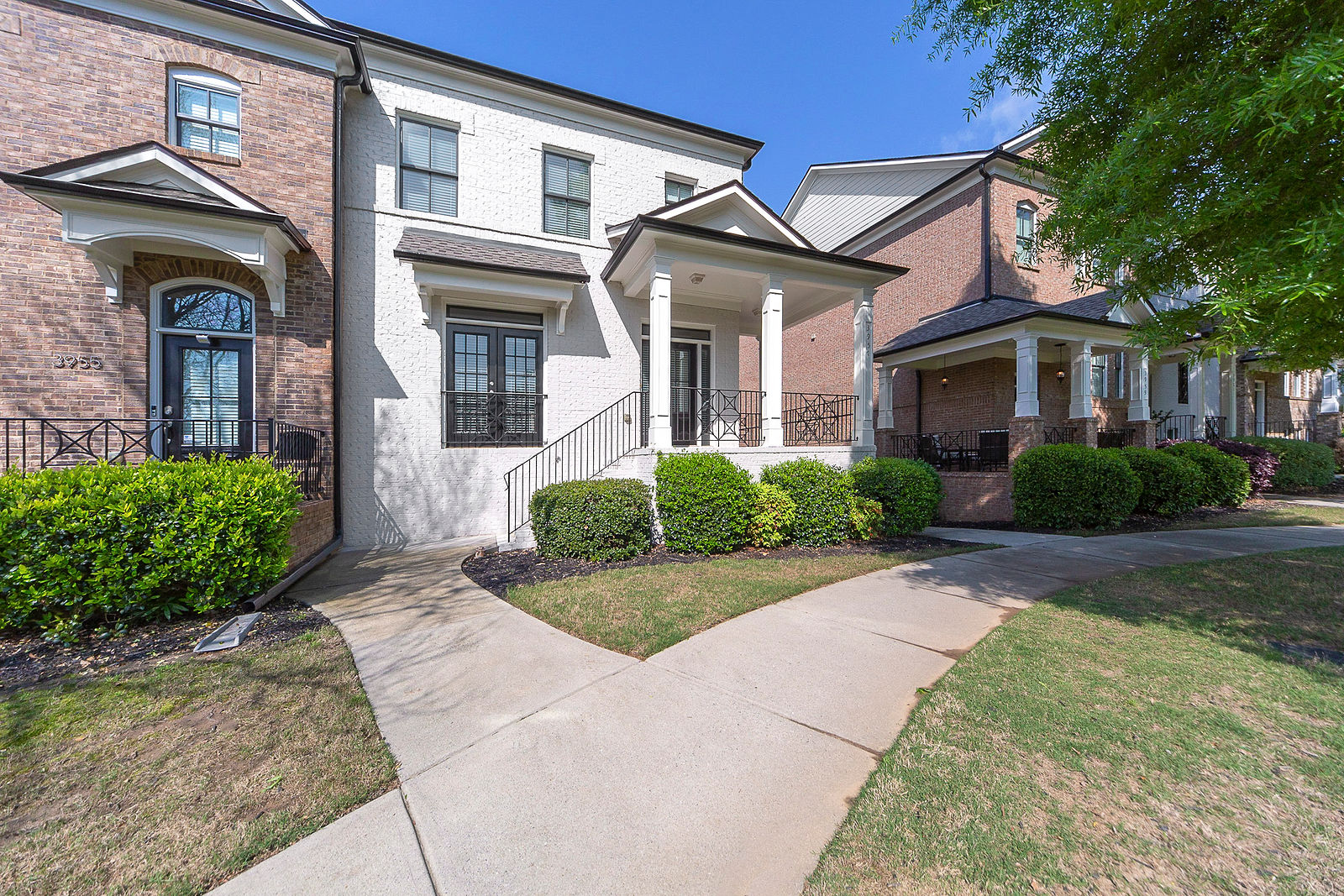 3957 Savannah Square St, Suwanee GA by Curb Appeal Photography