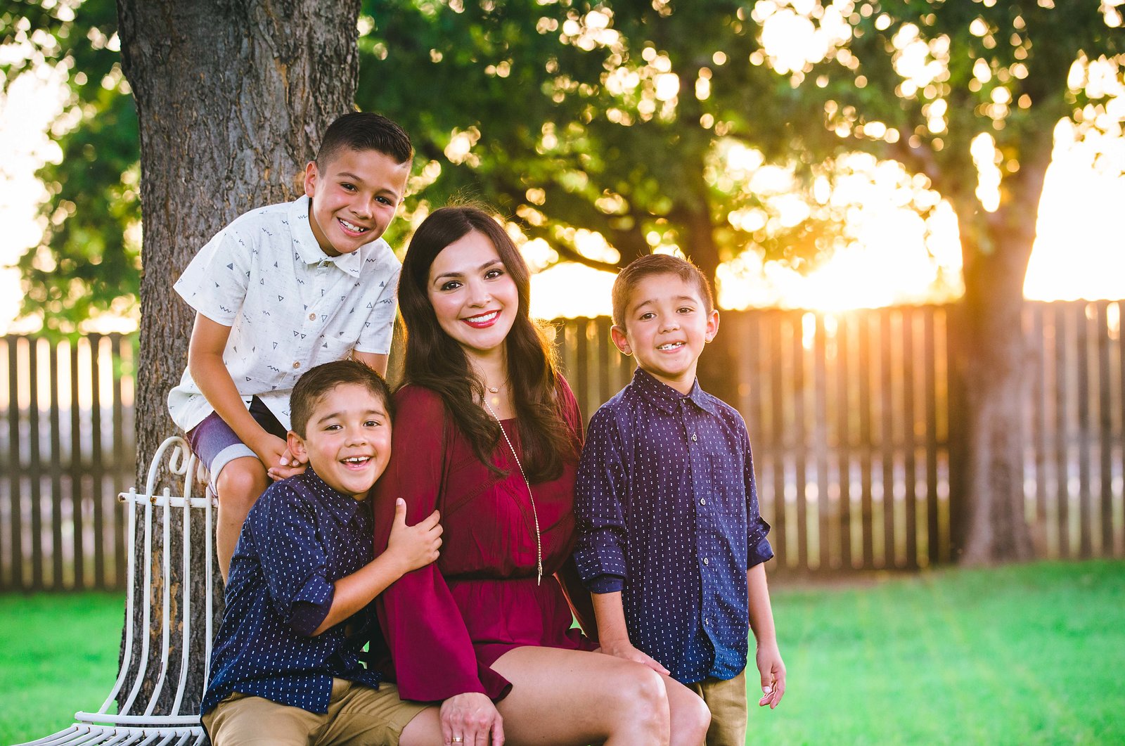 Valdez & Family by Abrahanny Photography