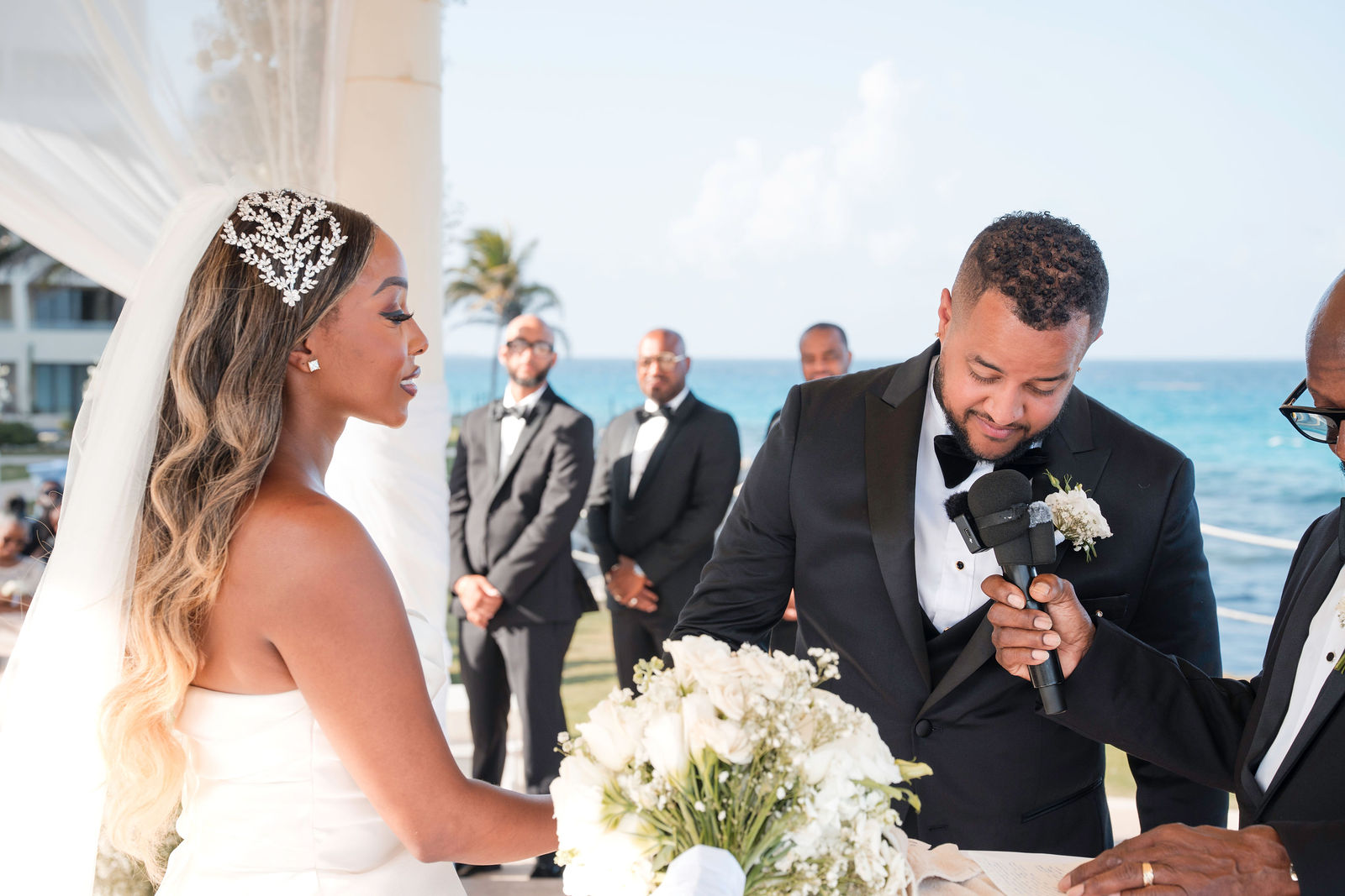 Wedding at Hyatt Ziva Cancun photographed by Arch Wedding Studio
