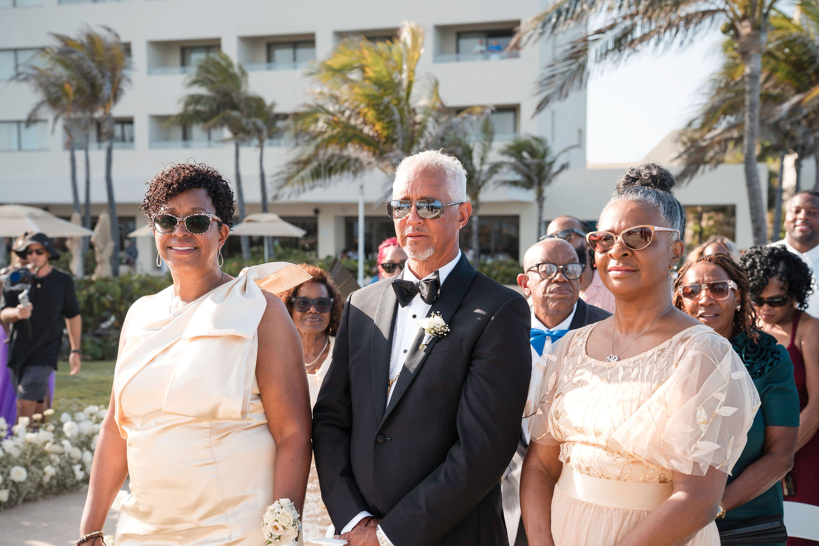 Wedding at Hyatt Ziva Cancun photographed by Arch Wedding Studio