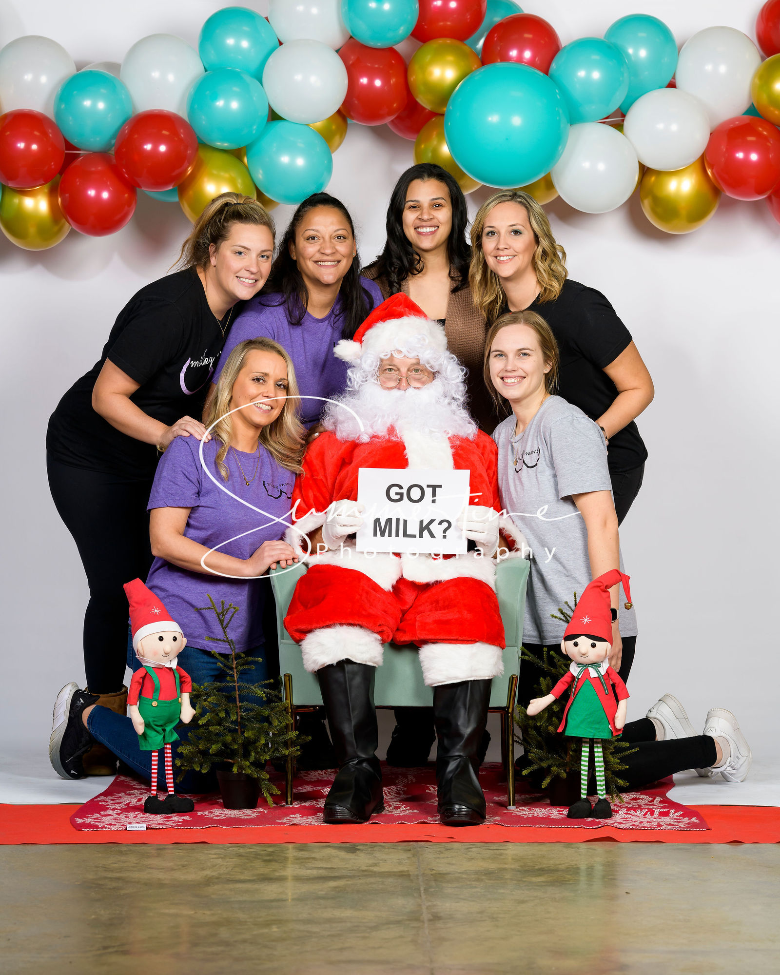 Milky Moms Christmas '22 by Summertime Photography