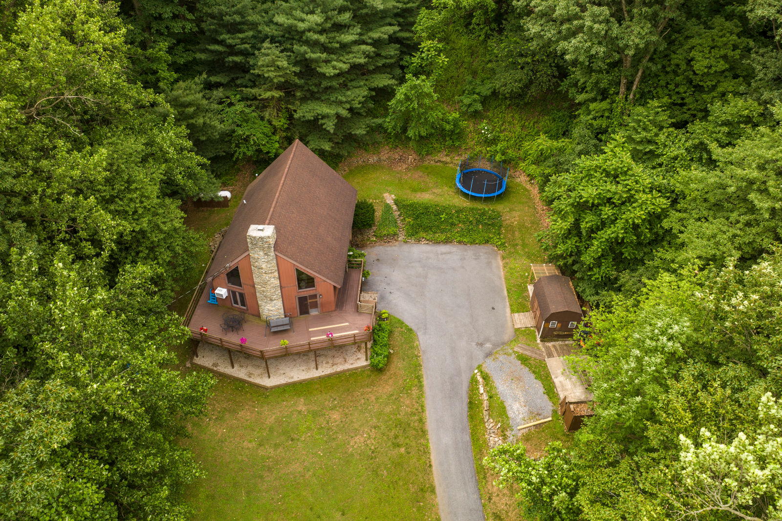 2528 Conestoga Creek Road, by Kline, Kreider & Good Auctioneers