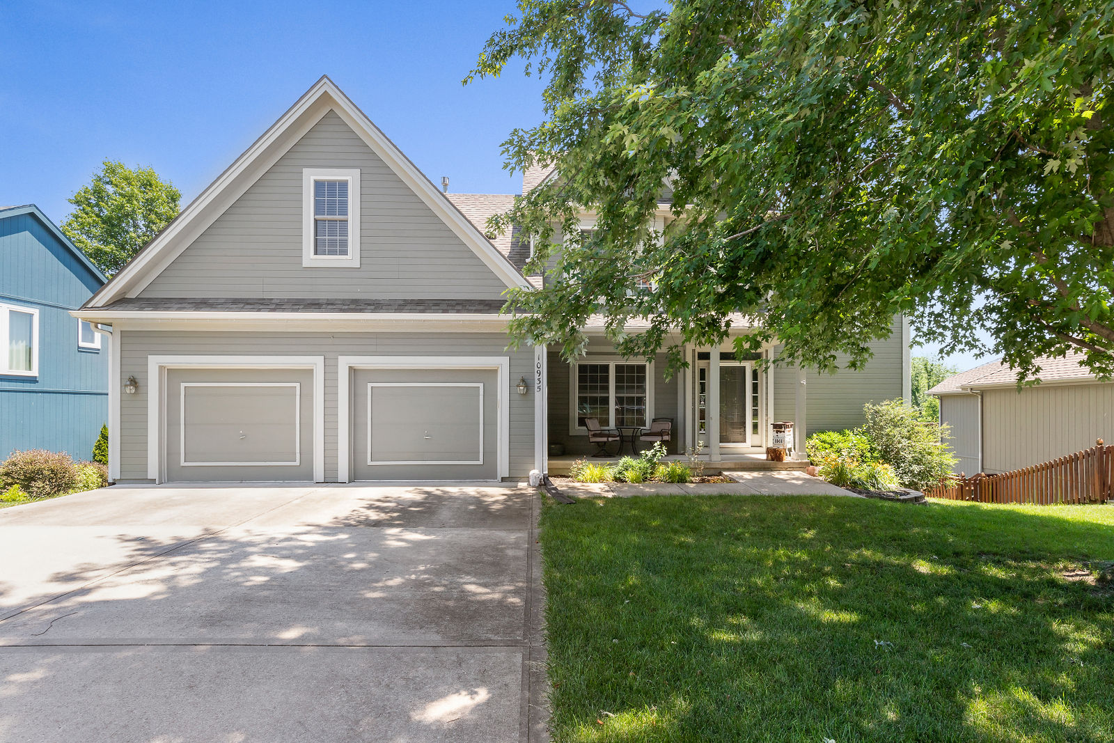 10935 N Oxford Ave by KC Home Photography