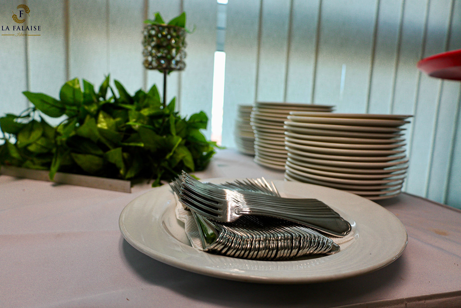 Mariage La Falaise Akwa Douala — Salle de réception hôtel 4 étoiles