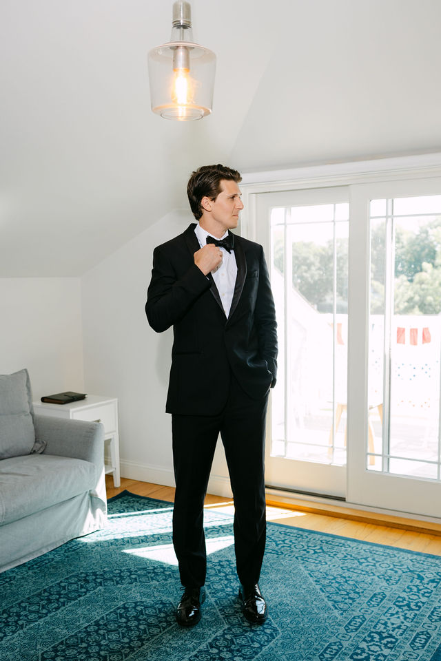 Drew and Julie wedding photography — Regatta Place, Newport, Rhode Island