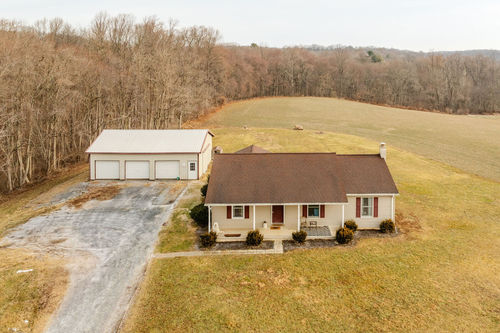 114 Mount Pleasant Road, Christiana by Kline, Kreider & Good Auctioneers