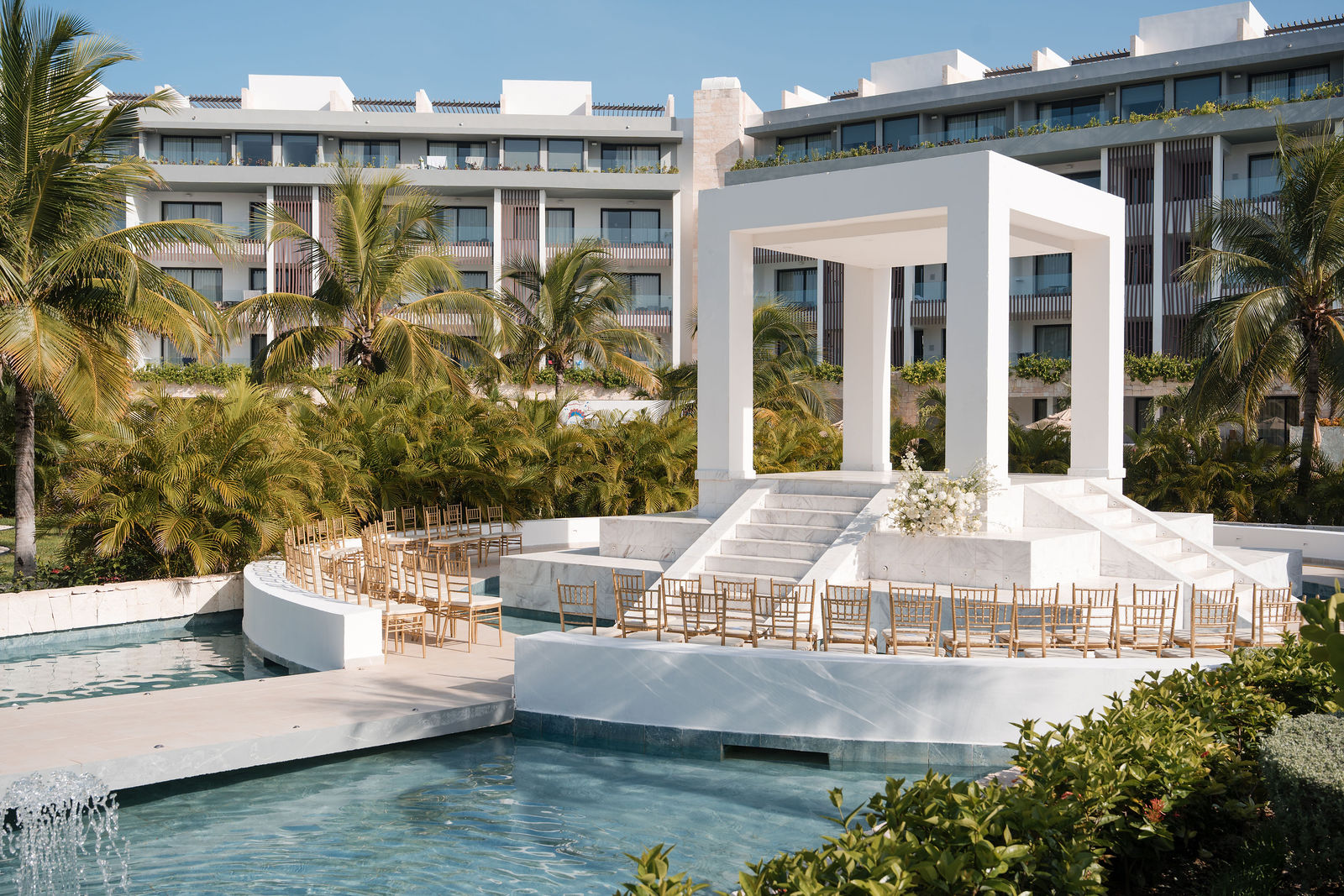 Wedding at Majestic Elegance Costa Mujeres photographed by Arch Wedding Studio