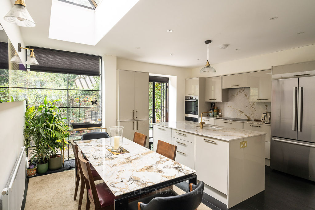 Kitchen and dining space, Warwick Gardens