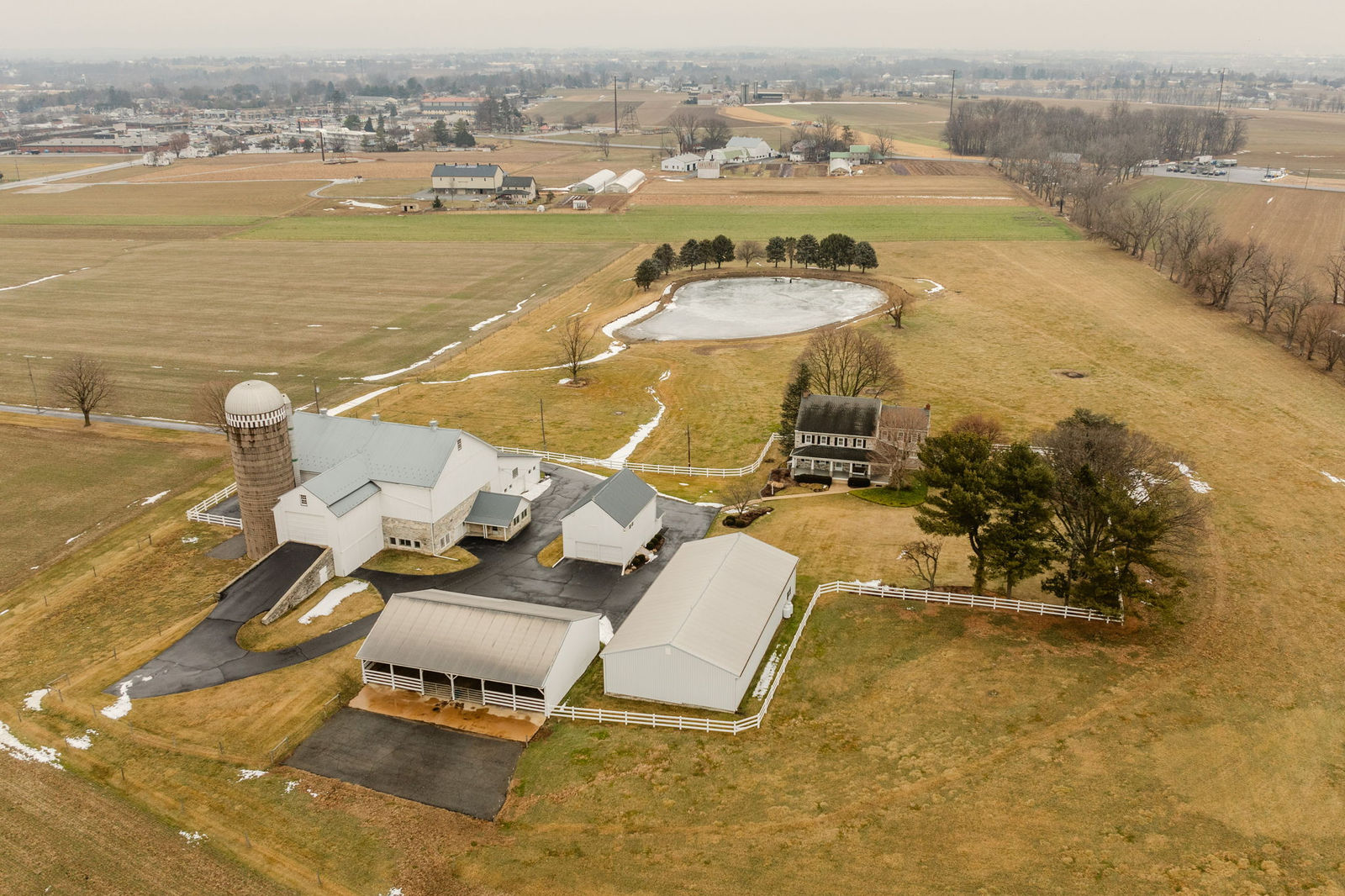 83 Hartman Bridge Road, Ronks by Kline, Kreider & Good Auctioneers