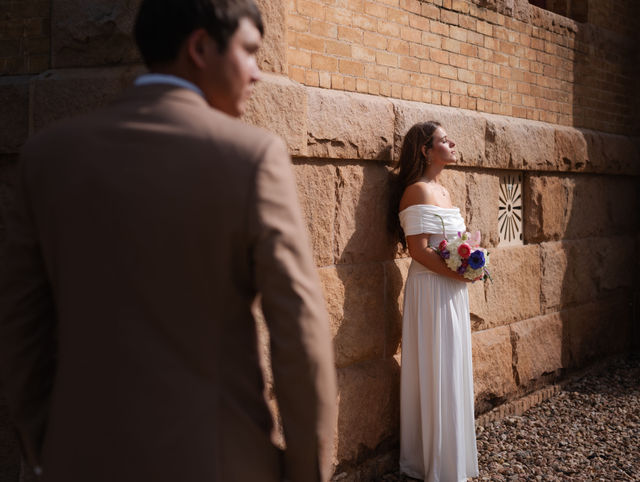 Delaney + Denver — UnityREEL photography at Llano Municipal Court