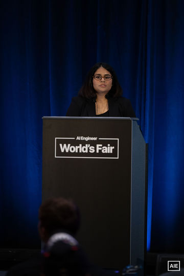 Samridhi Vaid — World’s Fair 2026 session photo