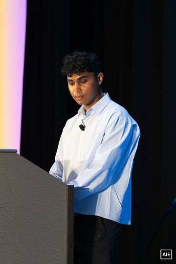 Fuad Ali — World’s Fair 2026 session photo
