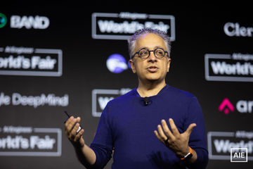 Tariq Shaukat — World’s Fair 2026 keynote photo