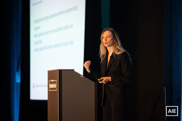 Pauline Brunet — World’s Fair 2026 session photo