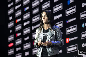 Antje Barth — World’s Fair 2026 keynote photo