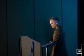Dave Revere — World’s Fair 2026 session photo