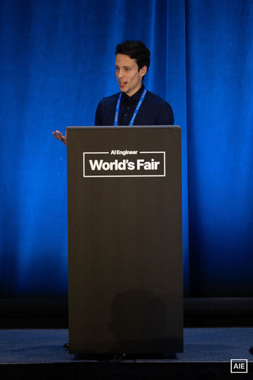 Filip Makraduli — World’s Fair 2026 session photo