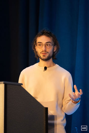 Benjamin Clavié at AI Engineer World’s Fair 2026, Speakers, 2_June 30; automated face match