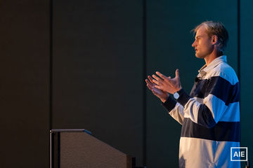 Jacob Lauritzen — World’s Fair 2026 session photo