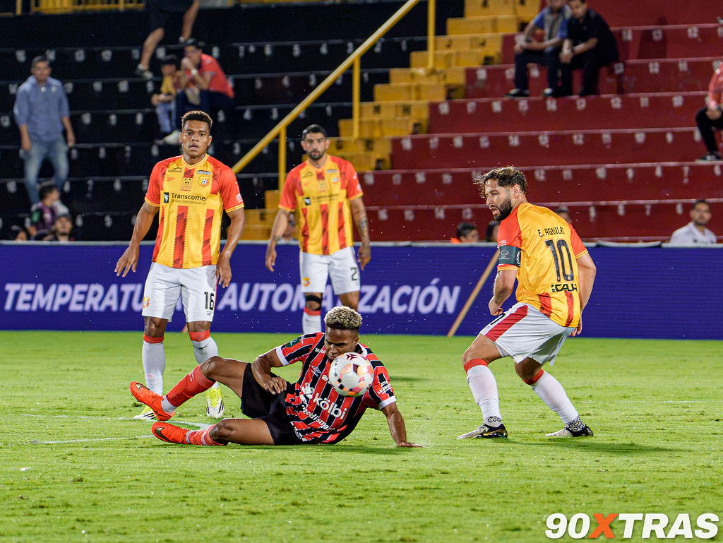 Alajuelense vs Herediano, foto 2 de 36
