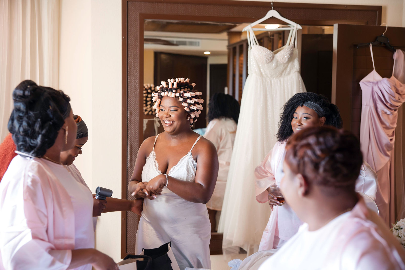 Wedding at Dreams Riviera Cancun Resort & Spa photographed by Arch Wedding Studio