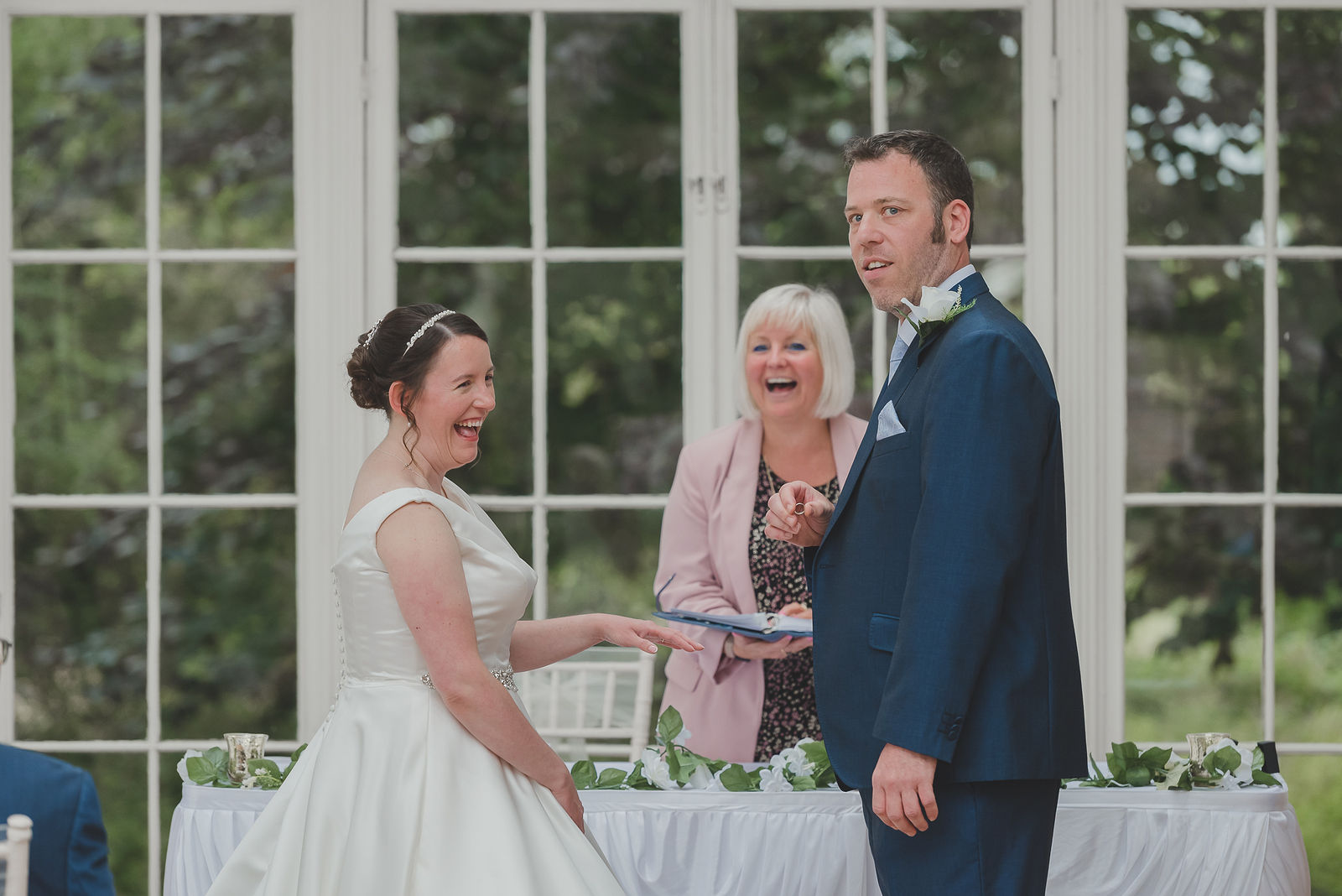 Relaxed wedding photography Grimsby - unscripted moments by Gary Stafford