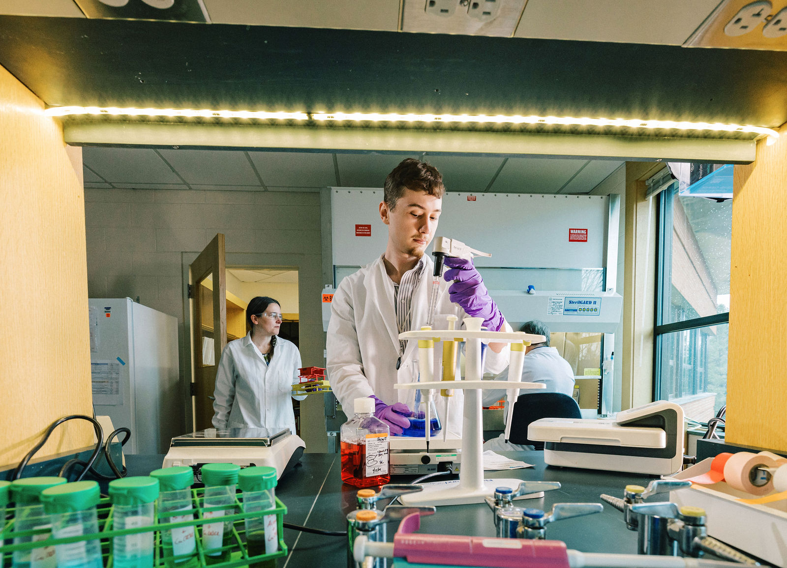 Working Laboratory Photography for Trudeau Institute by Jordan Craig ...