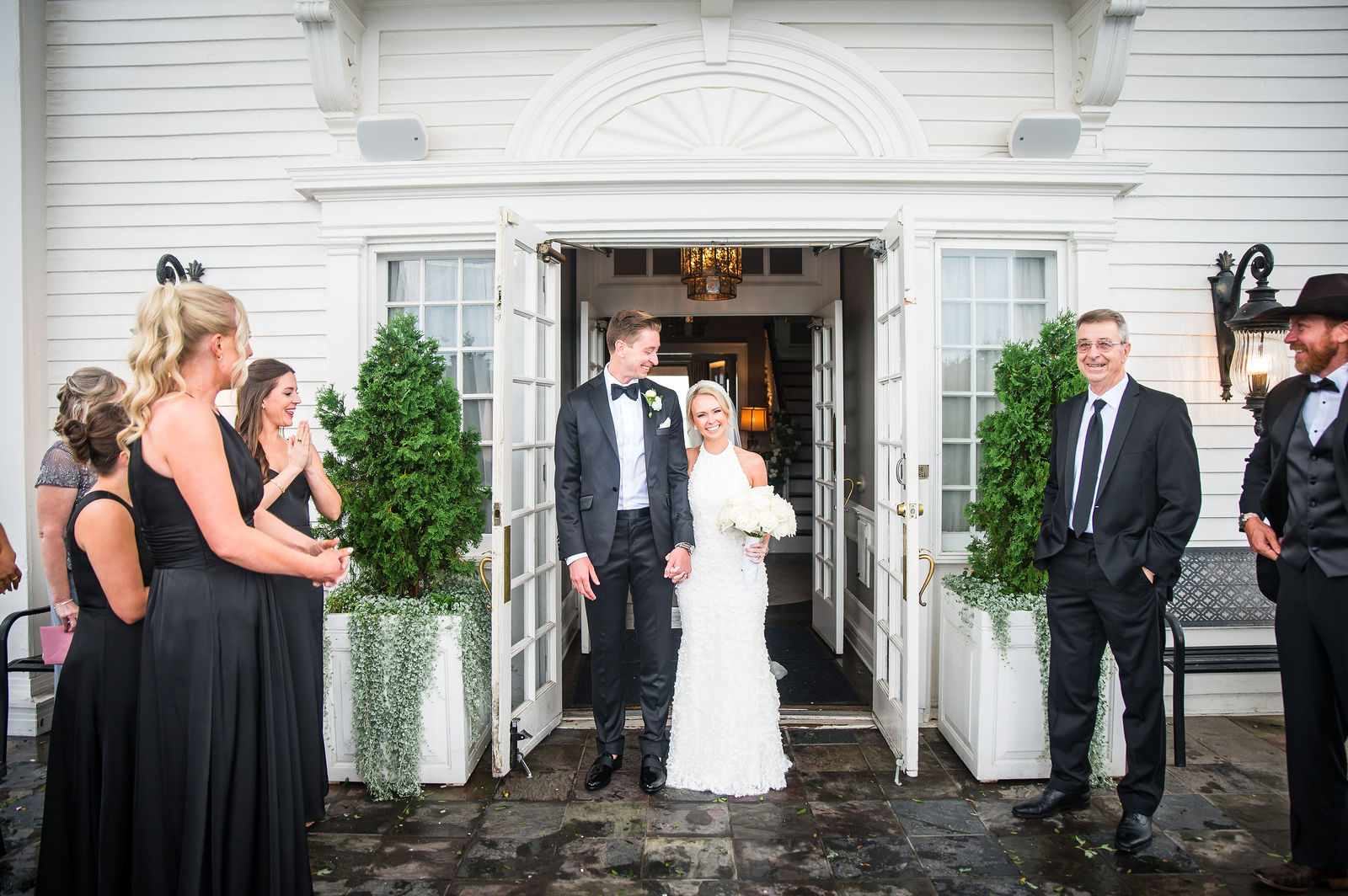 Wedding party in front of The Manor House in Littleton Colorado