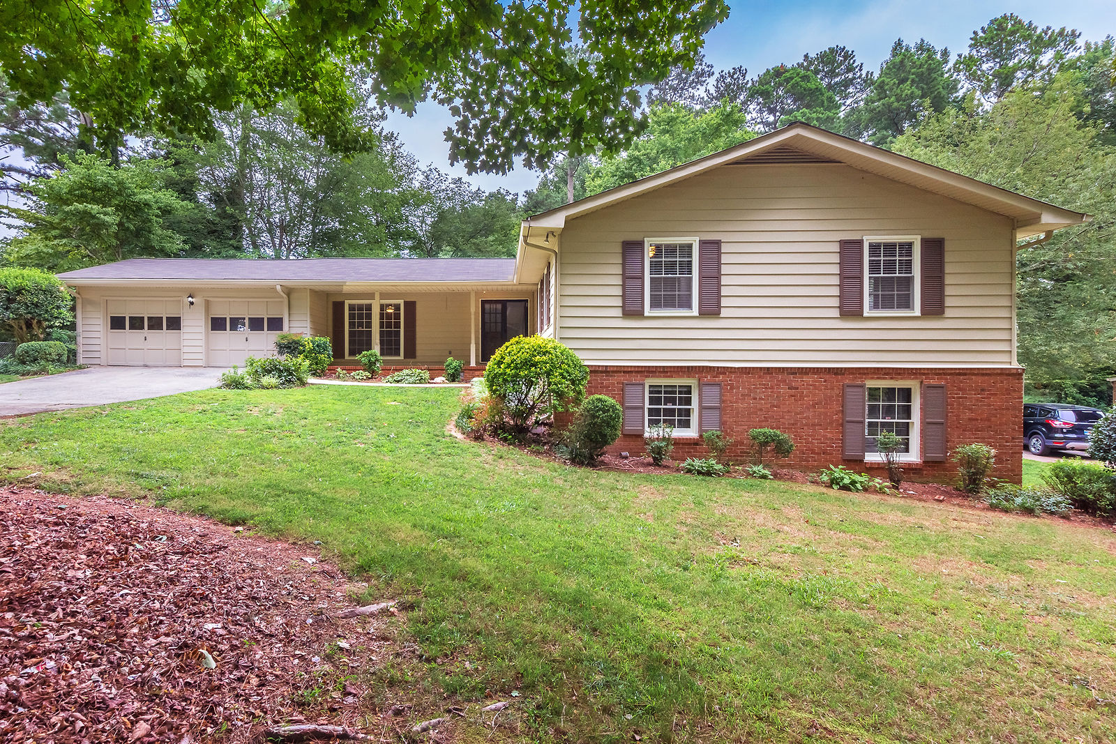 751 Belmont Ridge, Lawrenceville GA by Curb Appeal Photography