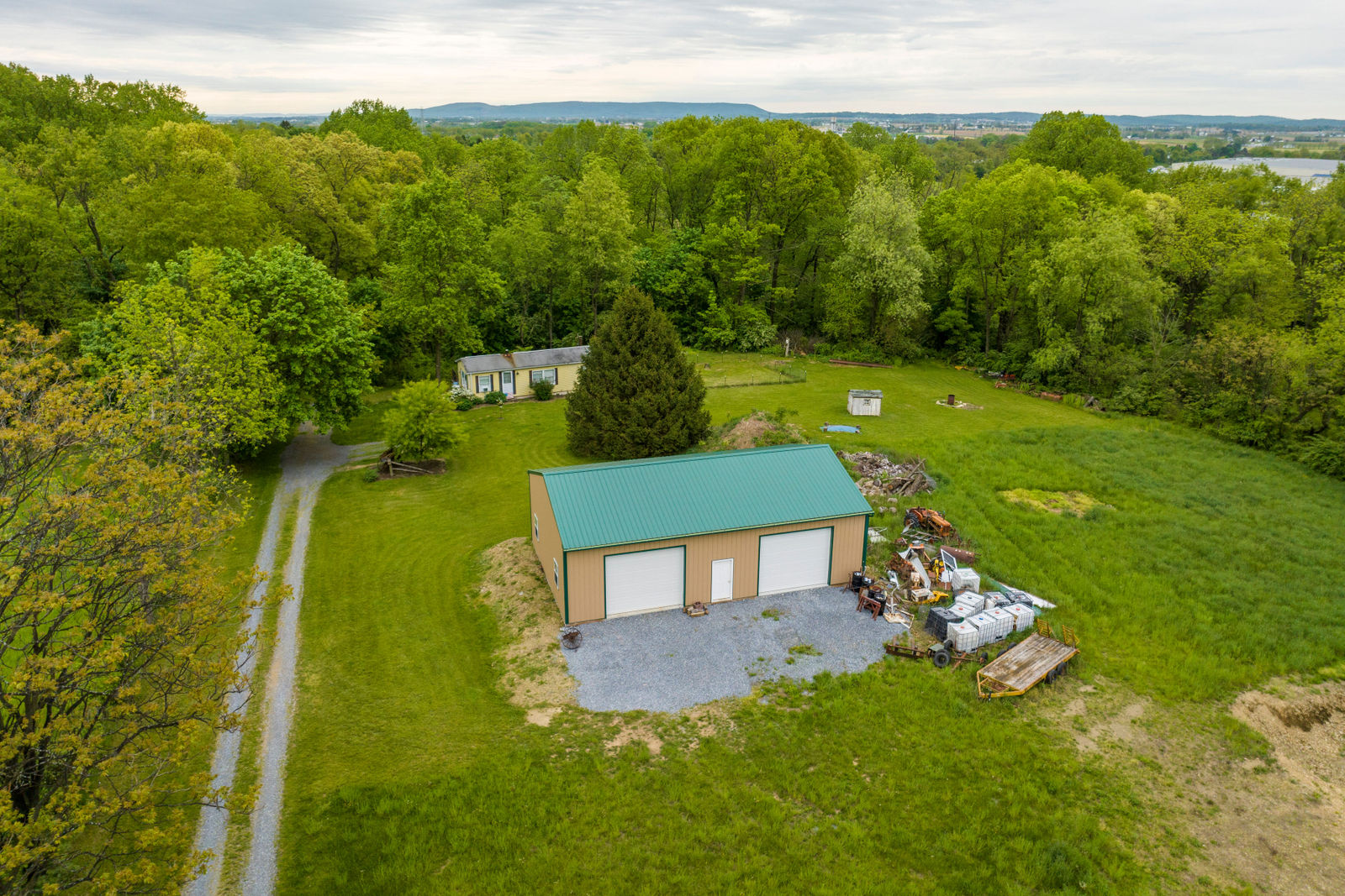 848A Mount Zion Road, Lebanon by Kline, Kreider & Good Auctioneers