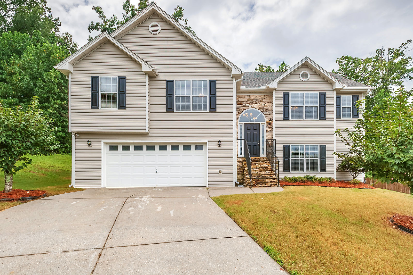 3961 Express Drive, Buford GA by Curb Appeal Photography