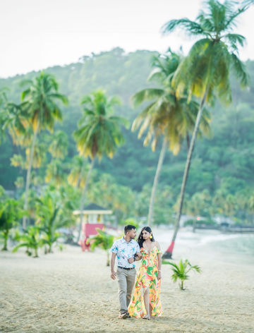 Beach couple portrait at Maracas by Karimah Clinton Media