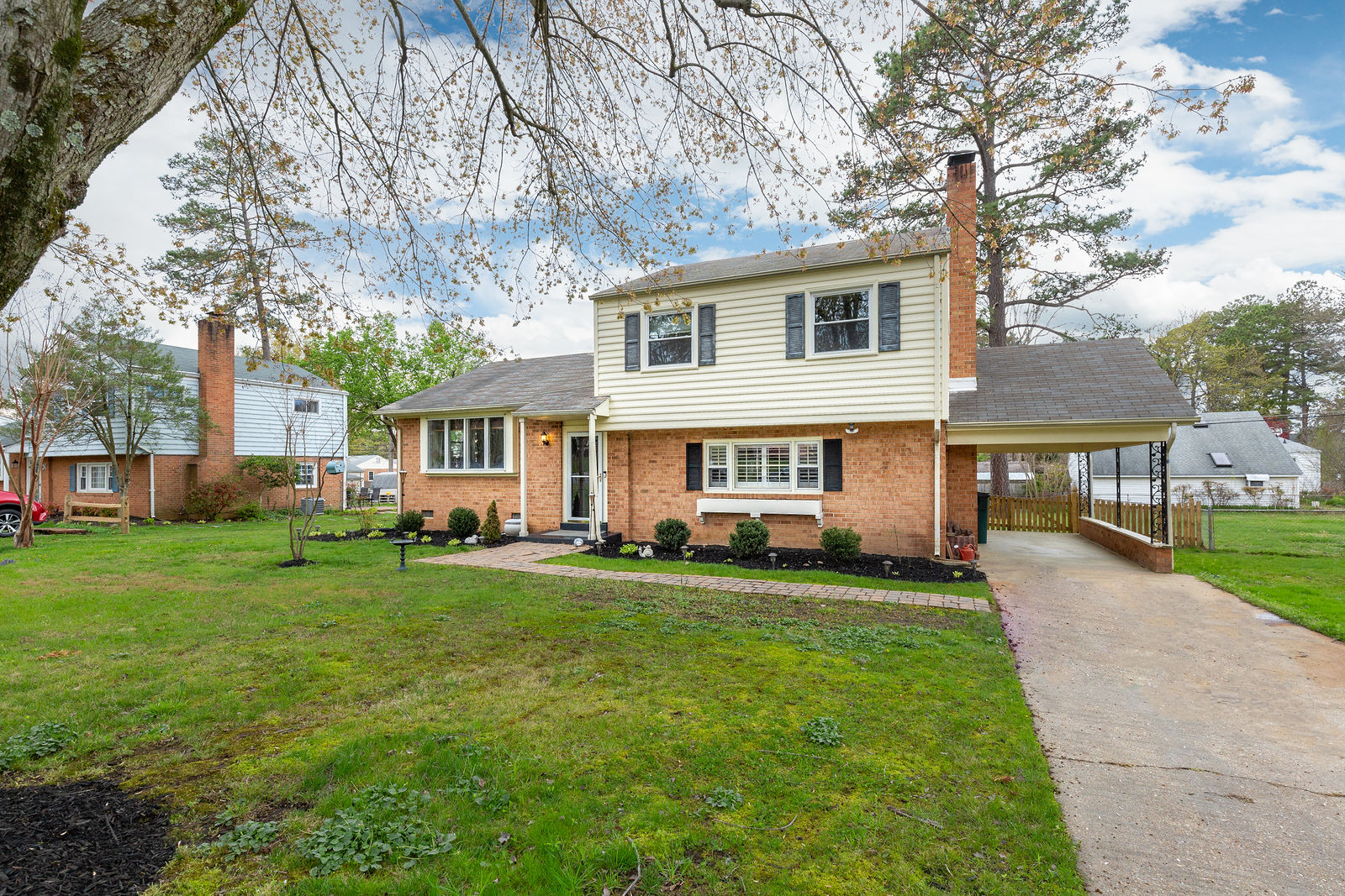 Cranbrook Rd by Amy Lauren Photography