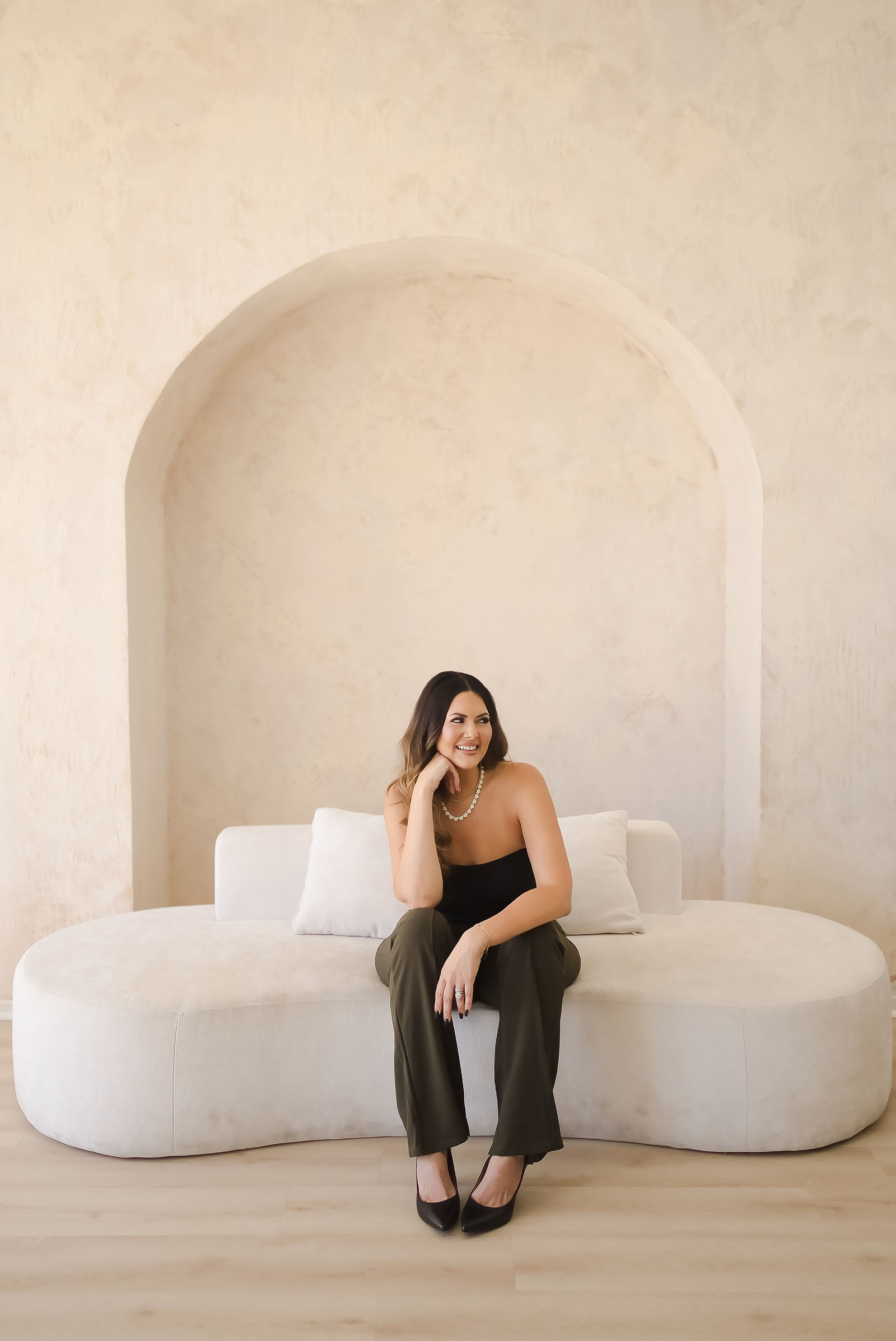 Wine Country brand photographer portrait of a makeup artist and beauty business founder in Santa Rosa