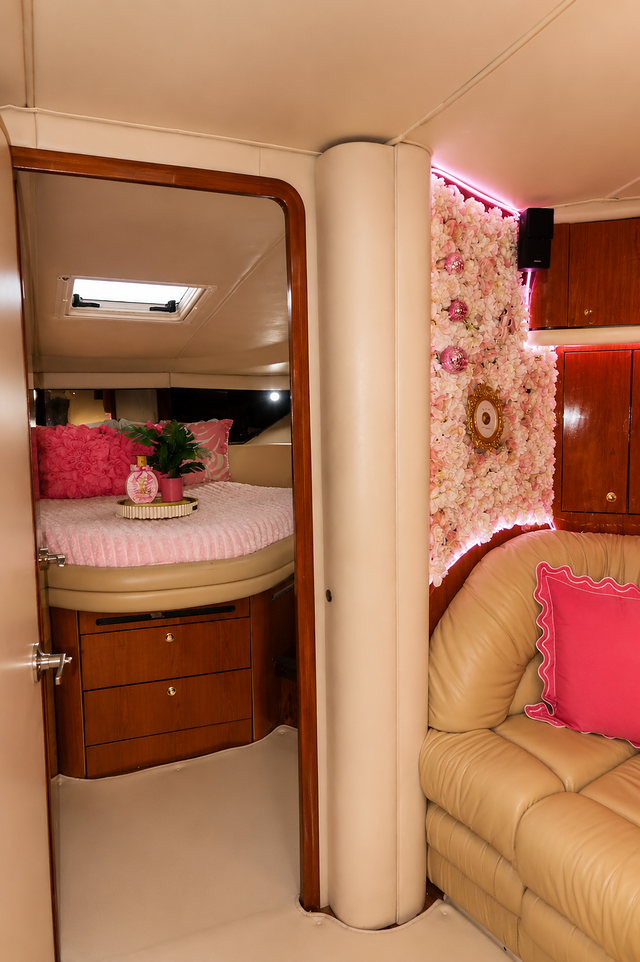 60FT Sea Ray Yacht – “My Distraction” — photo