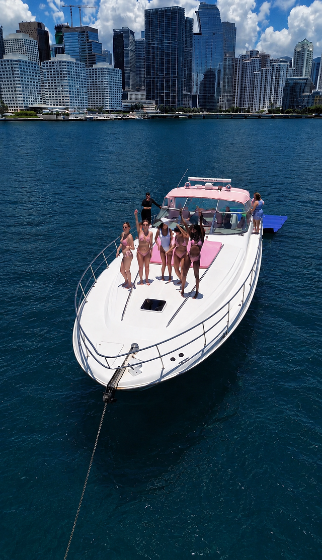 60FT Sea Ray Yacht – “My Distraction” — photo