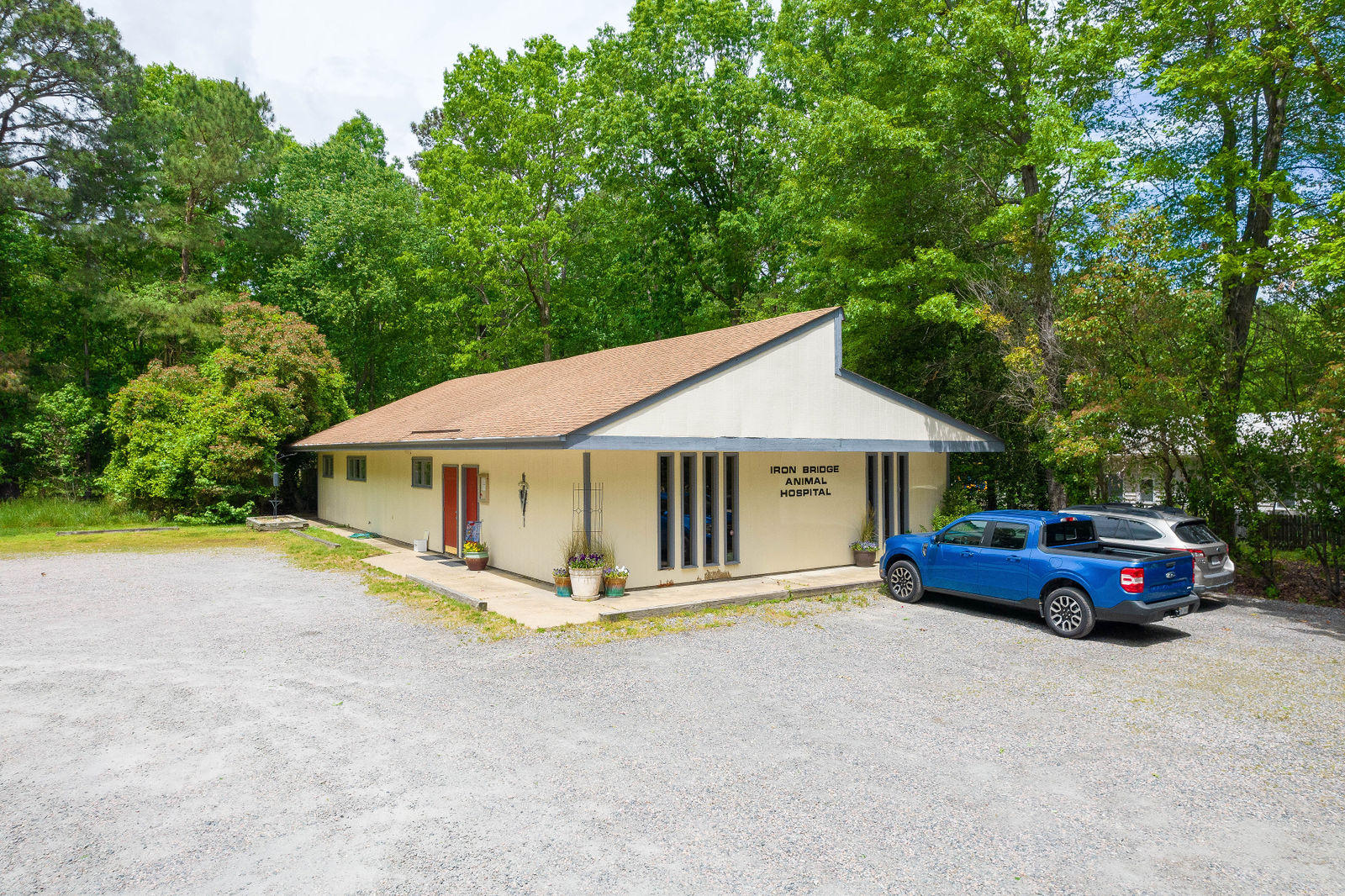 Iron Bridge Animal Hospital by