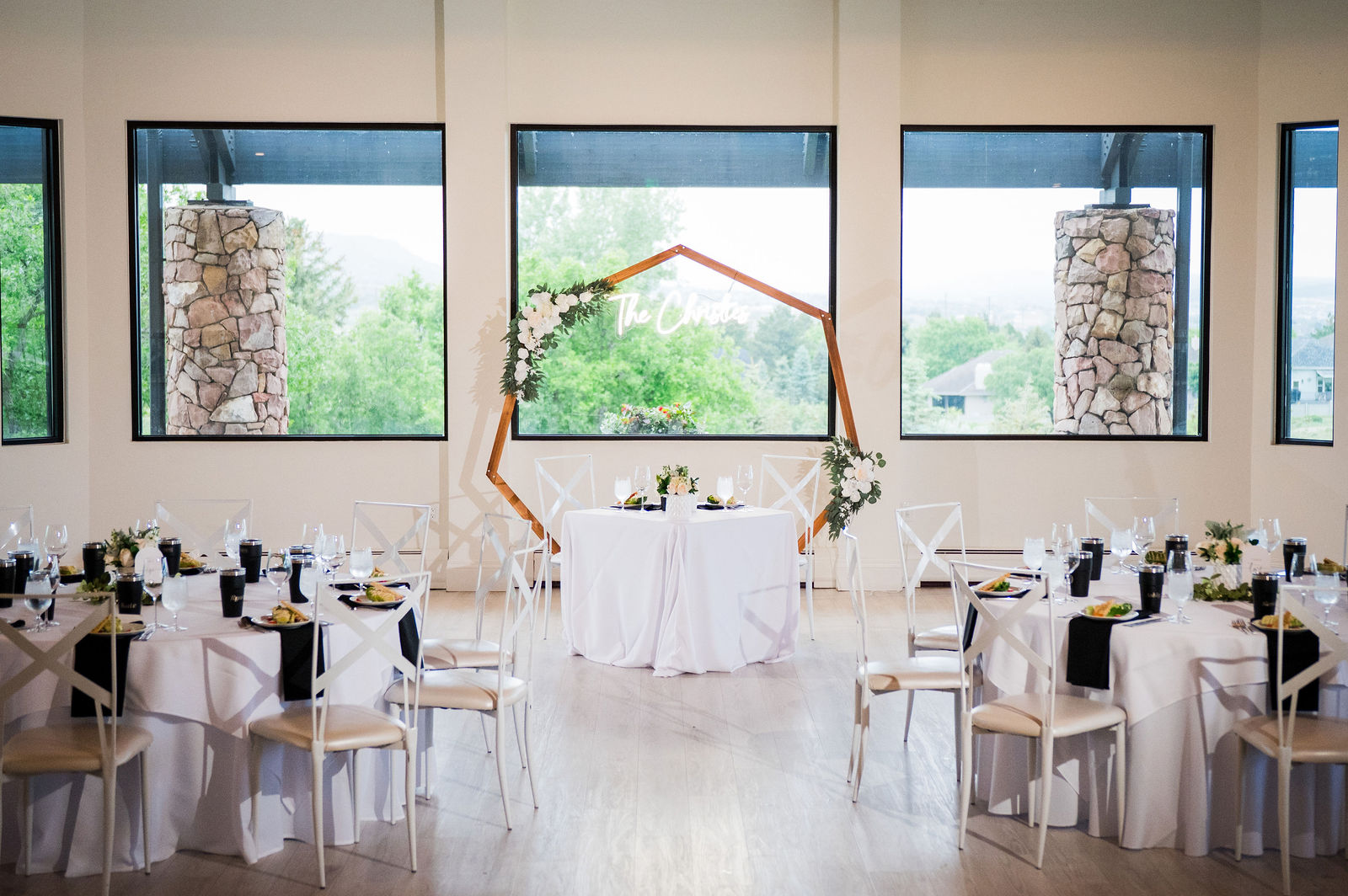 Reception room set for dinner at The Oaks at Plum Creek in Castle Rock Colorado