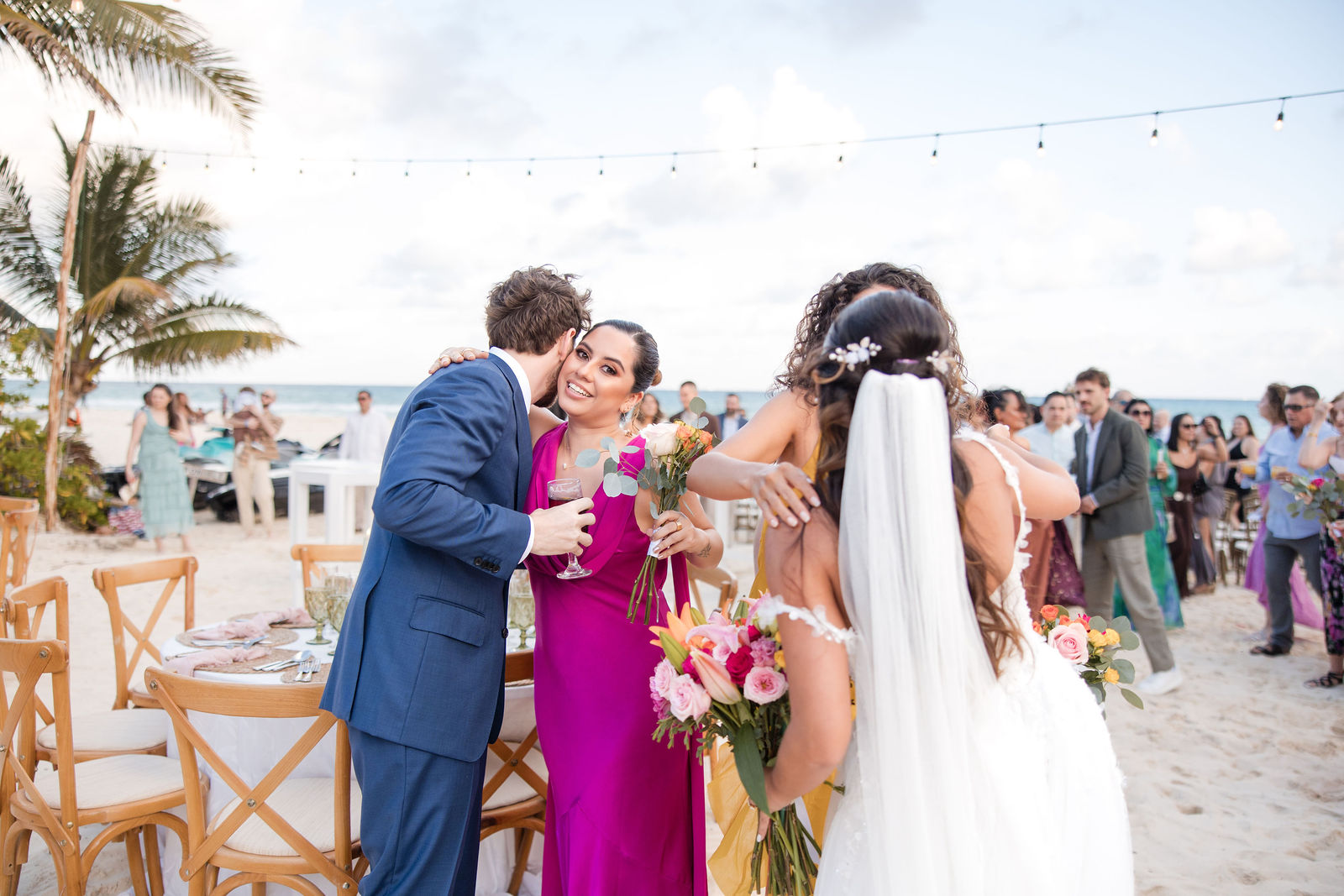 Wedding at The Reef Playacar photographed by Arch Wedding Studio