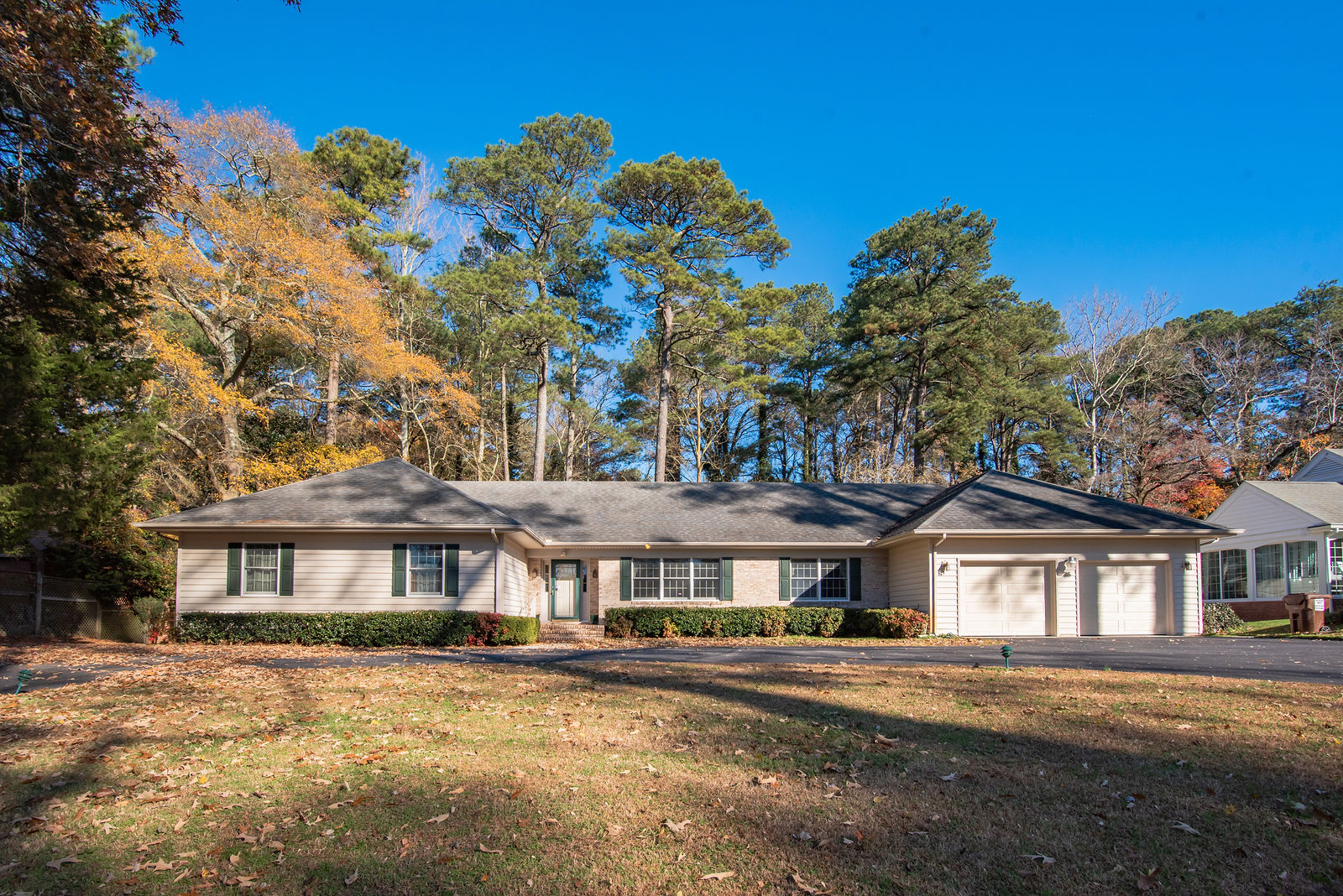 Taylor Rolling rd by McCarthy Imagerie