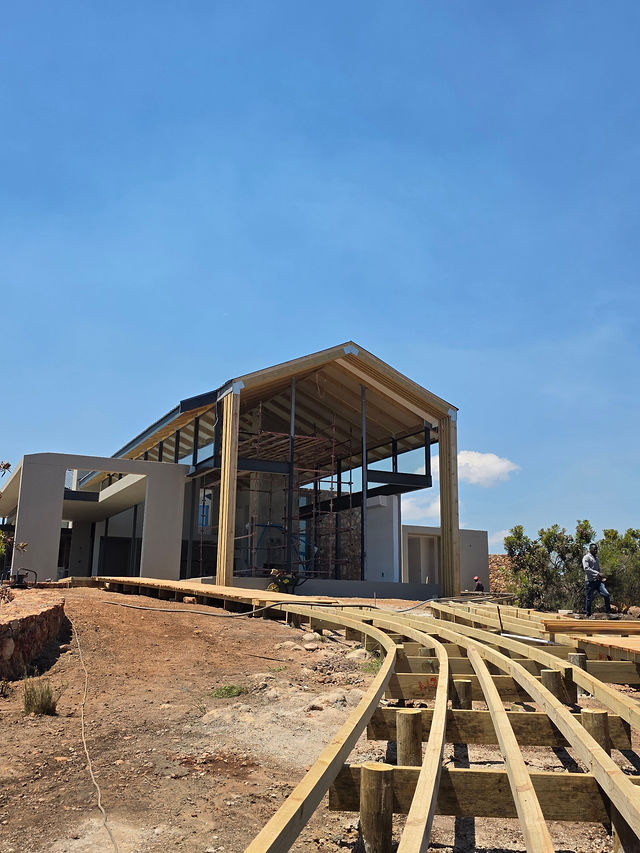 Gondwana Lodge — Structure (18)