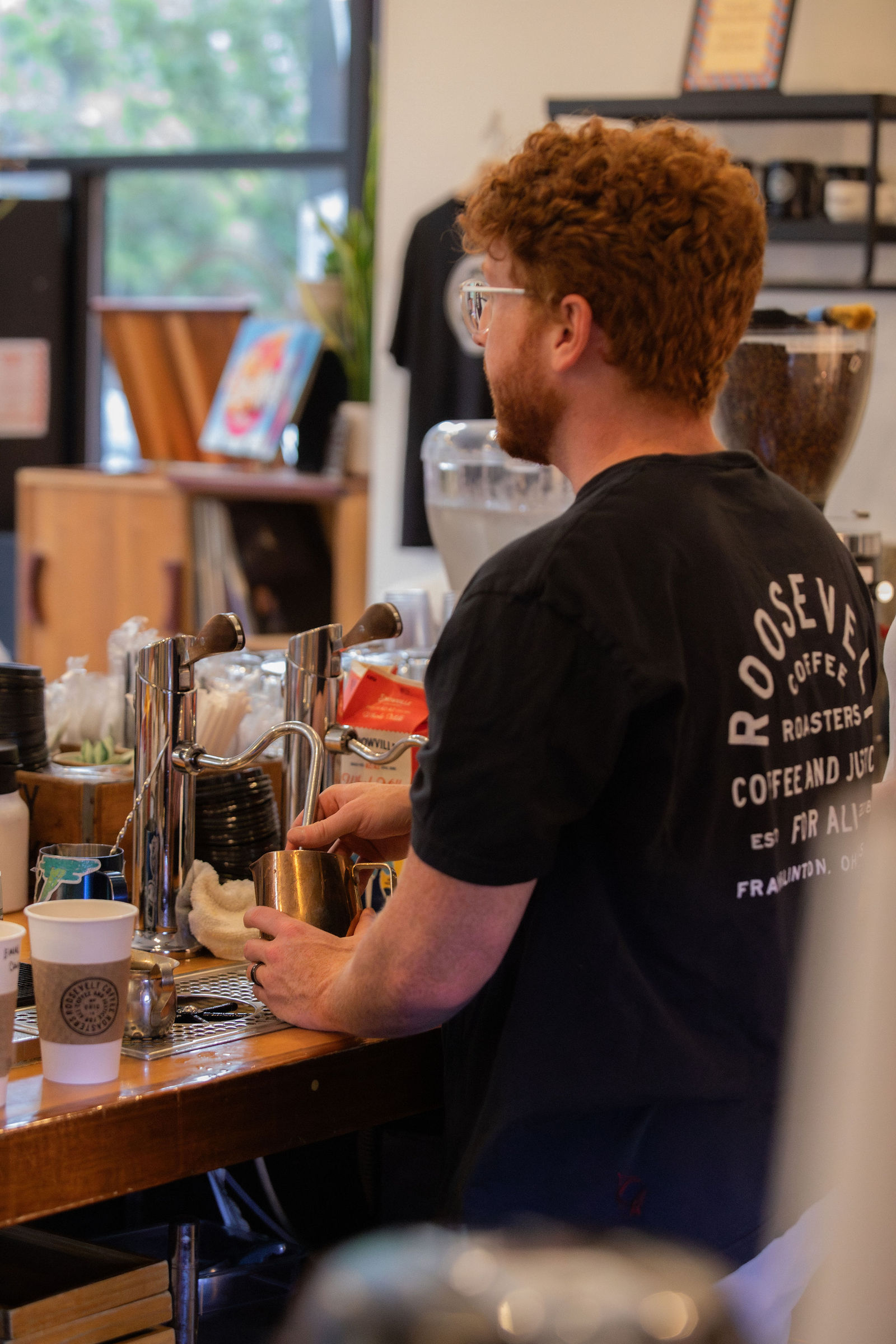 Roosevelt Coffeehouse event photography by Luke Leffel