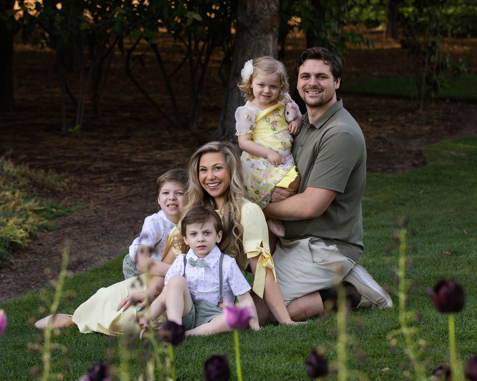 Family photography in Northern Utah with natural posing