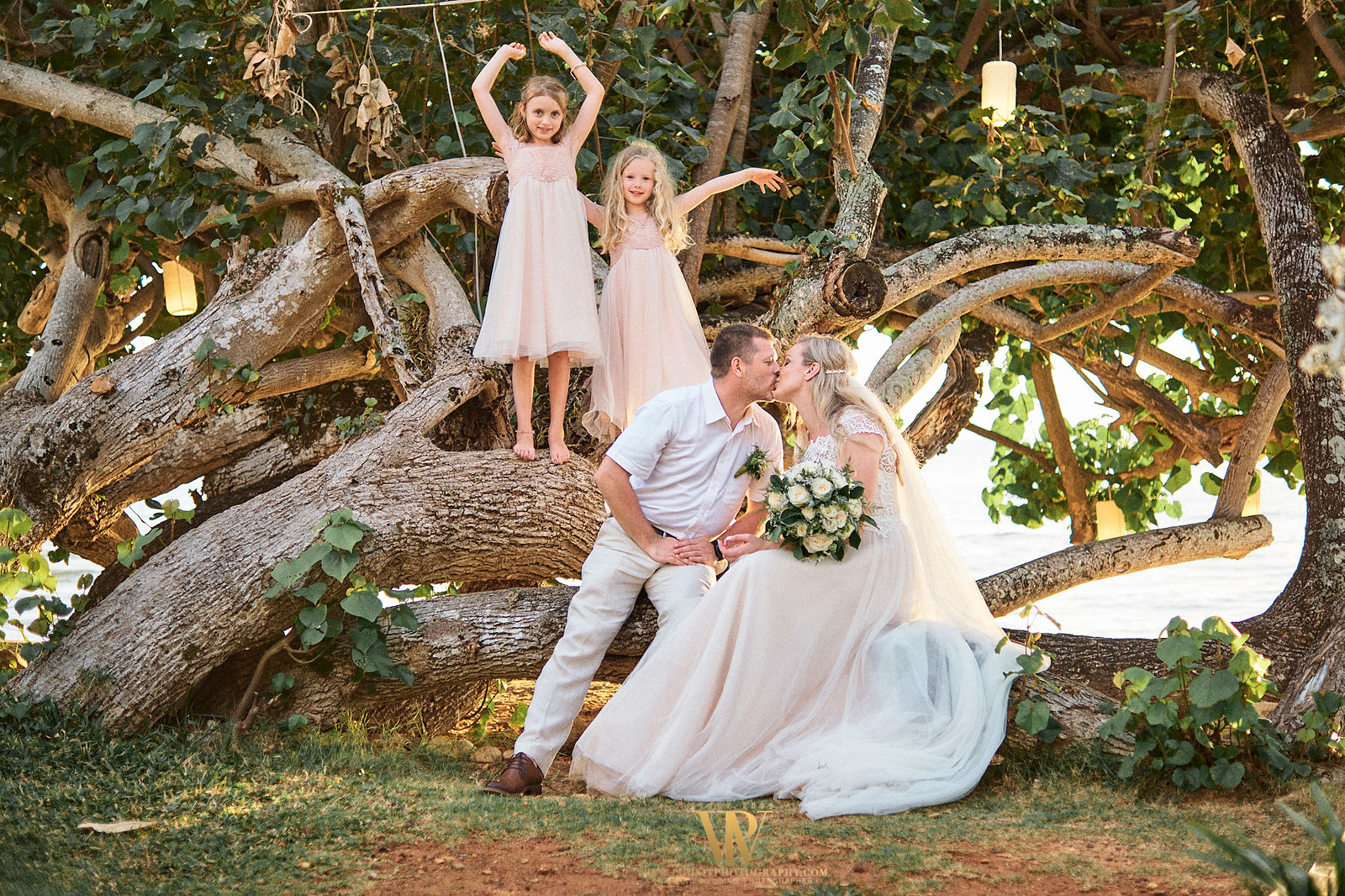 Wedding Ceremony In Kacha Resort ,Koh Chang by PHUSITPHOTOGRAPHY