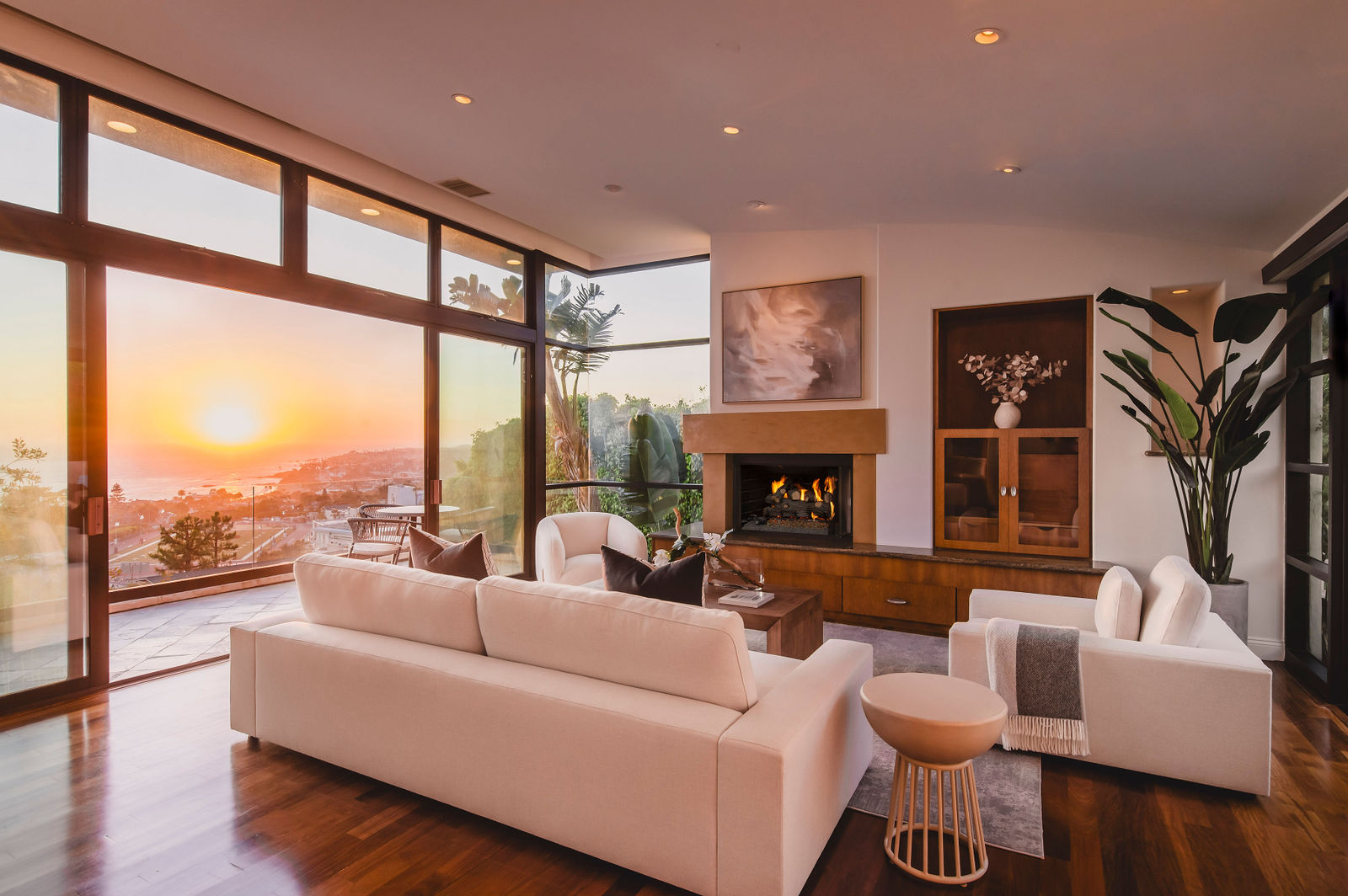 811 Coast View Drive by The Luxury Level