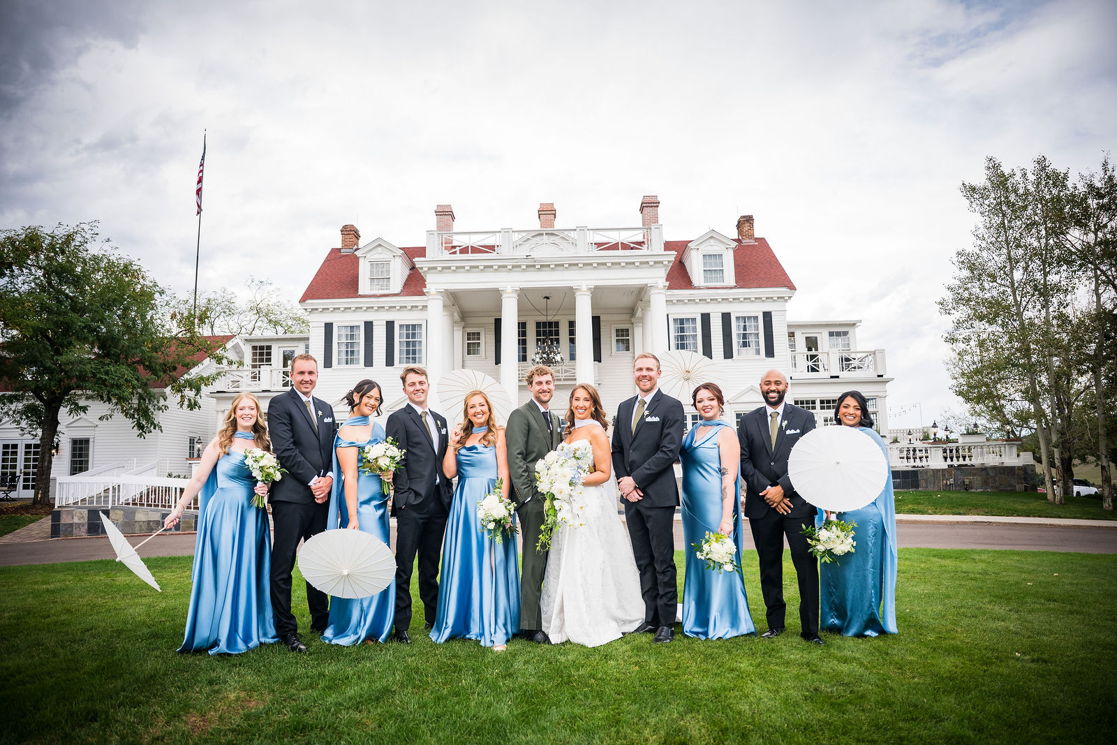 Wedding party in front of the Manor House in Littleton Colorado