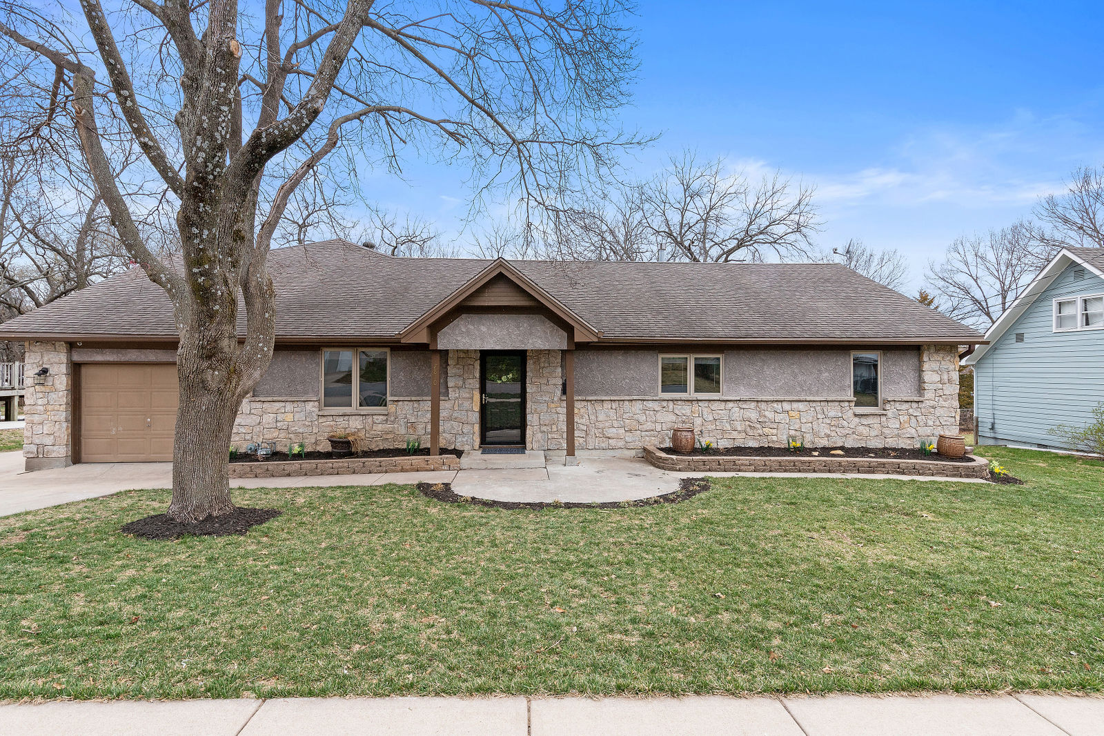 7810 Hemlock Street by KC Home Photography