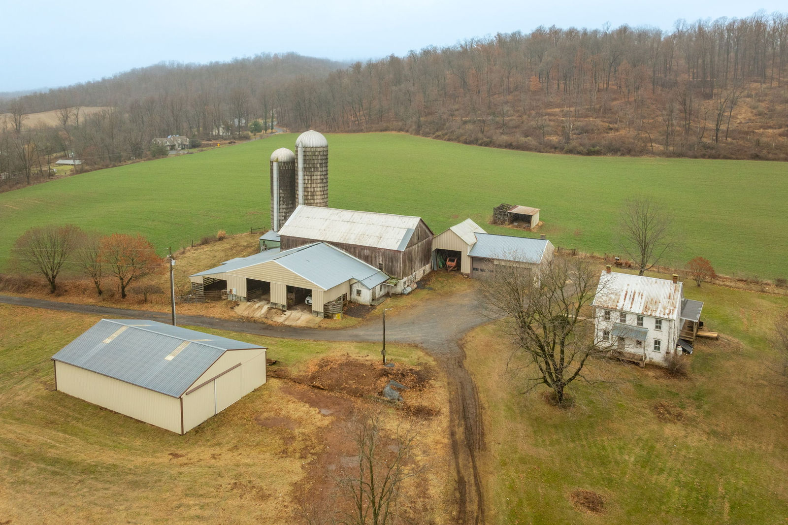 1600 Texter Mountain Road, Reinholds by Kline, Kreider & Good Auctioneers
