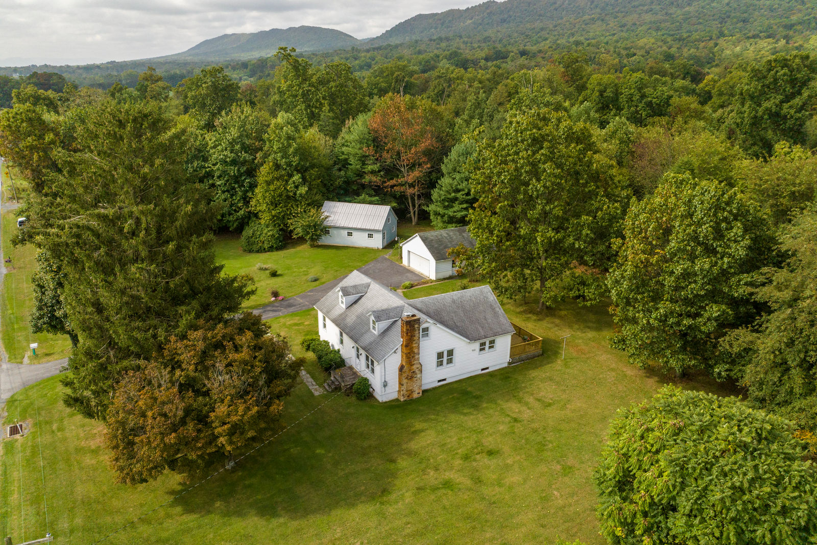 8095 Fort McCord Road, Chambersburg by Kline, Kreider & Good Auctioneers